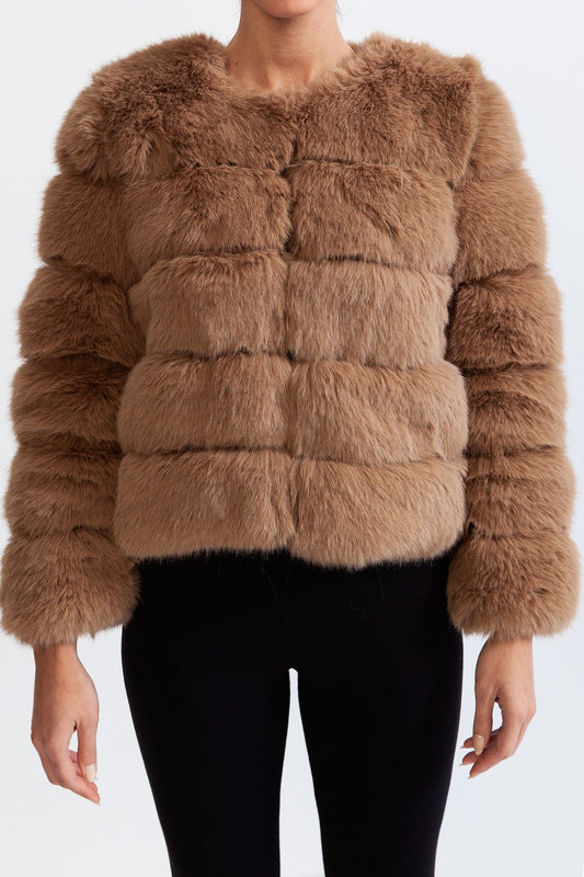 Kaia | Chaqueta de pelo sintético marrón